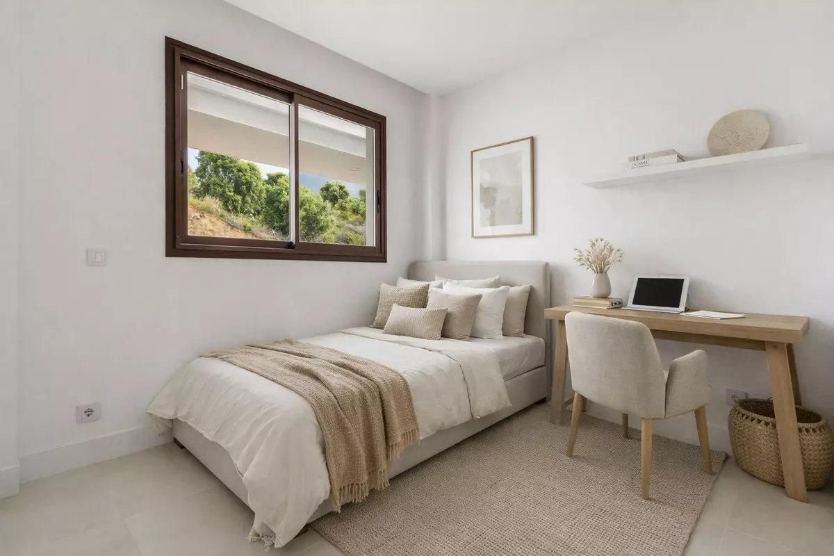 2-bedroom Apartment In Fuengirola, Spain (83 M²)