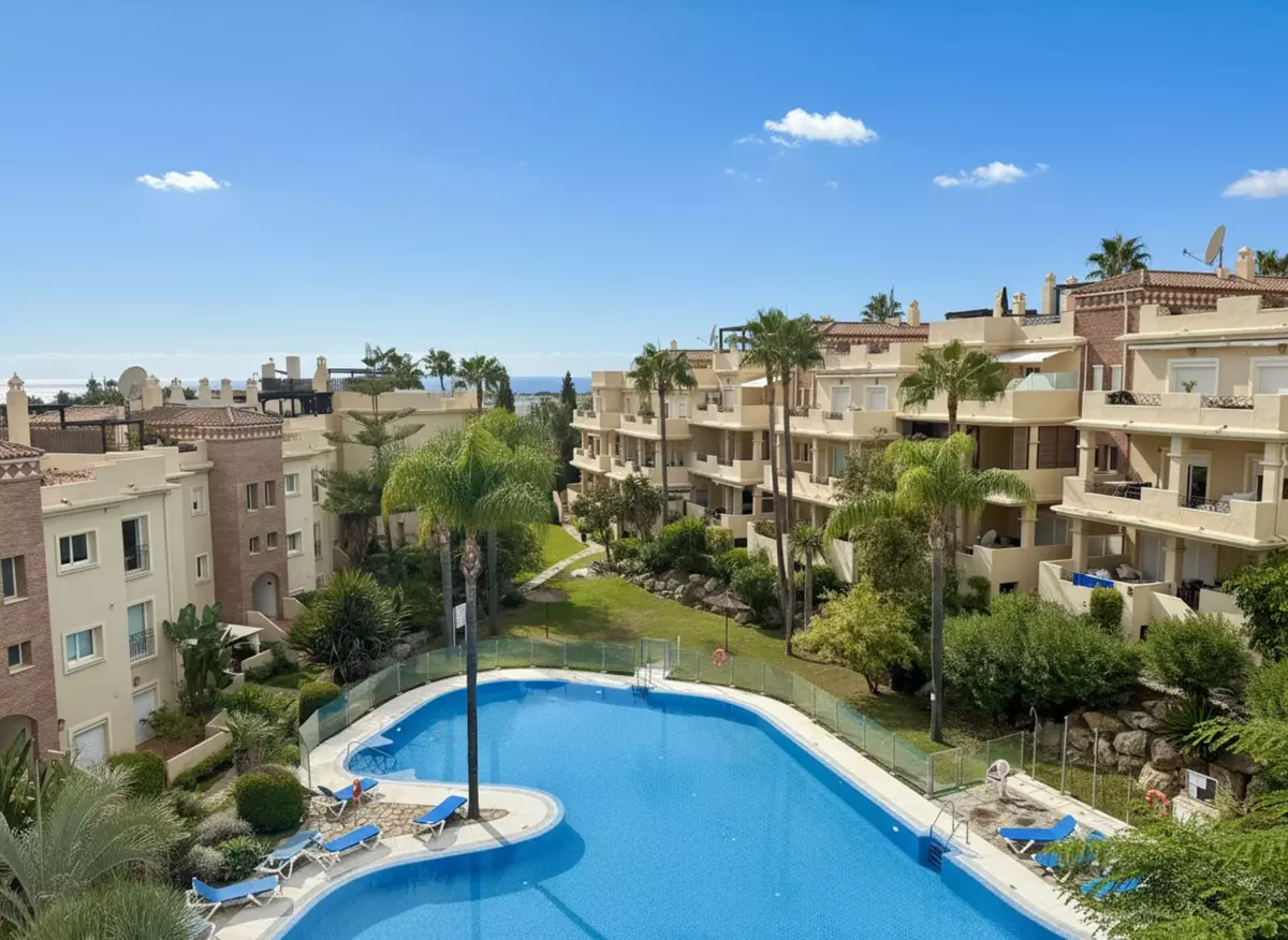 3-bedroom Apartment In Estepona, Spain (107 M²)