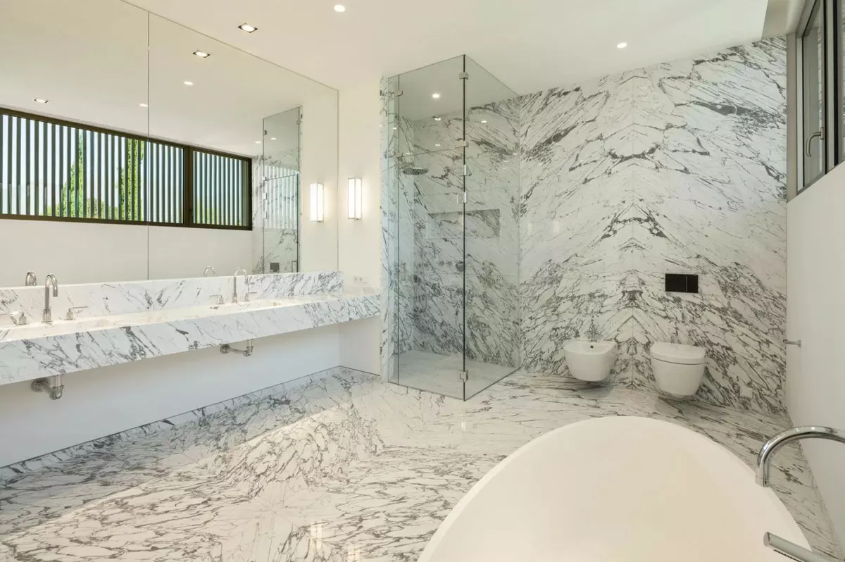 5-bedroom Villa In Casares, Spain (752 M²)