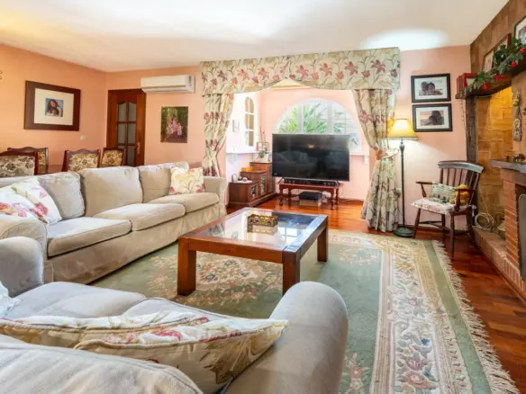 6-bedroom Country House In Mijas, Spain (542 M²)