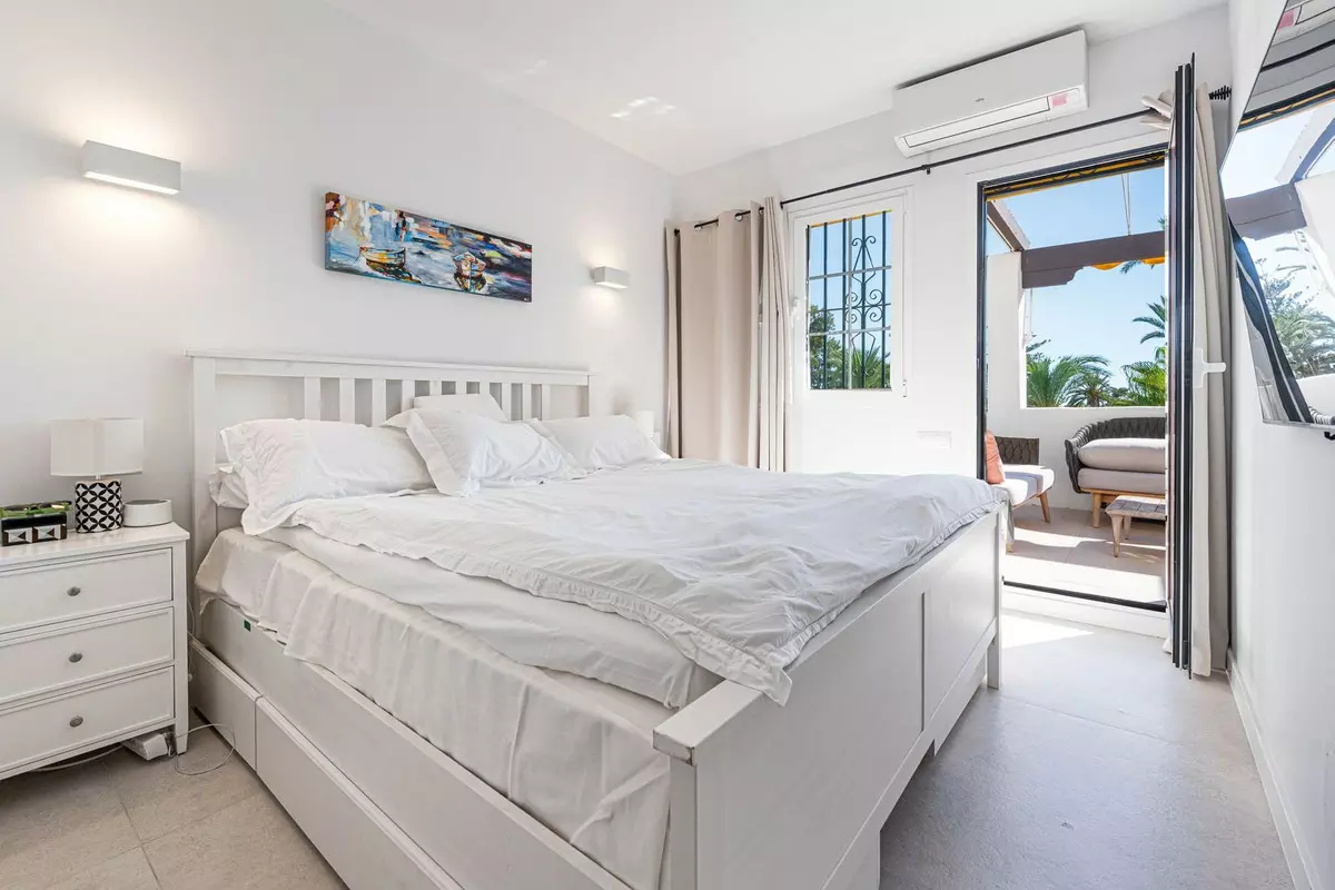 2-bedroom Apartment In Marbella, Spain (82 M²)