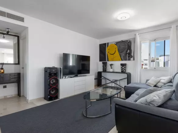 2-bedroom Apartment In Torremolinos, Spain (98 M²)
