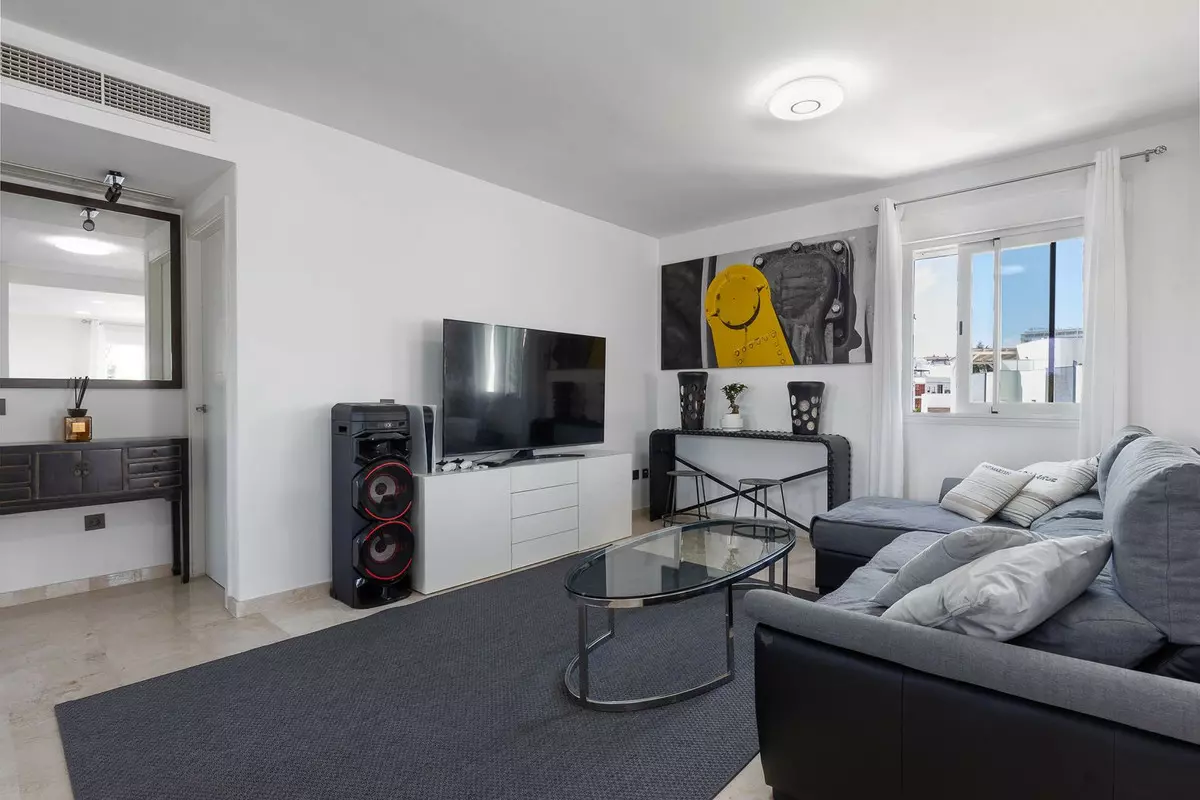 2-bedroom Apartment In Torremolinos, Spain (98 M²)
