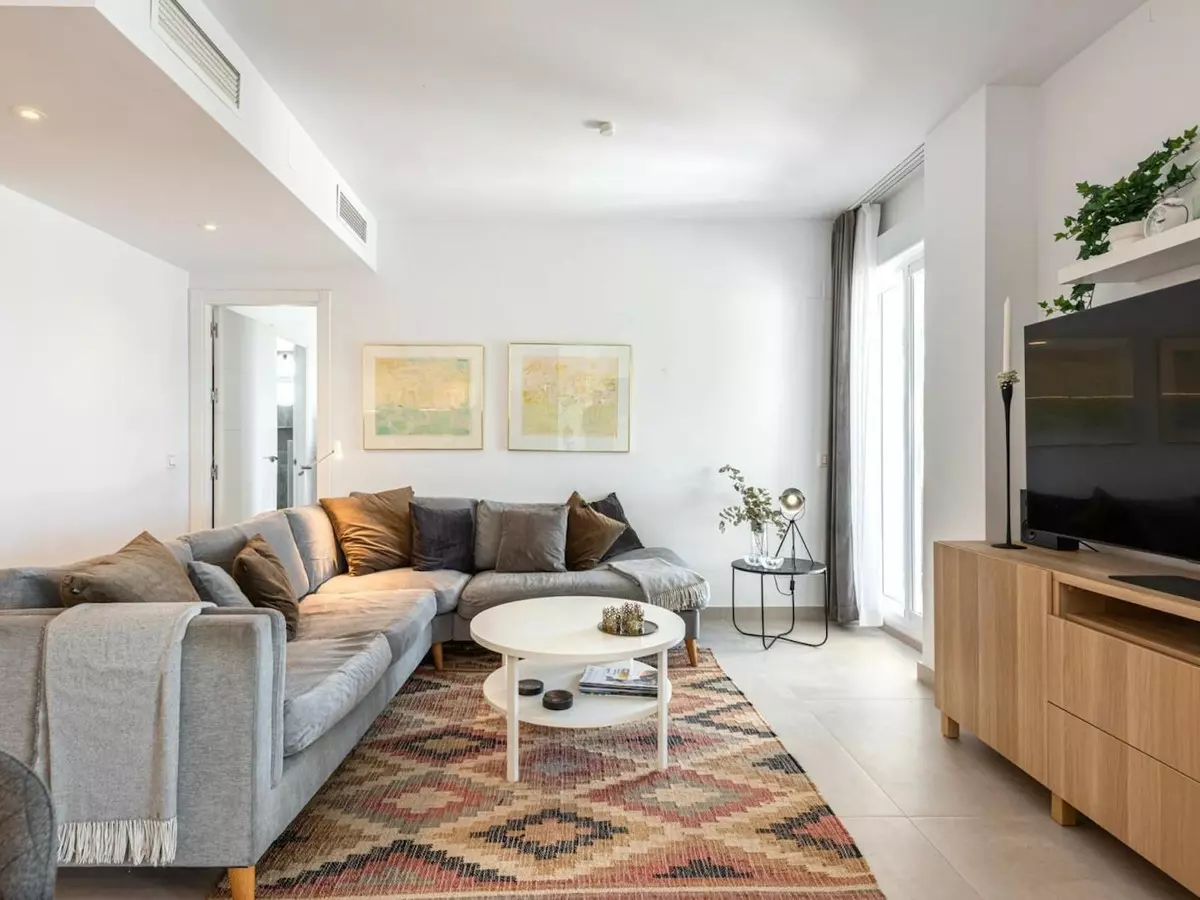 3-bedroom Apartment In Marbella, Spain (136 M²)