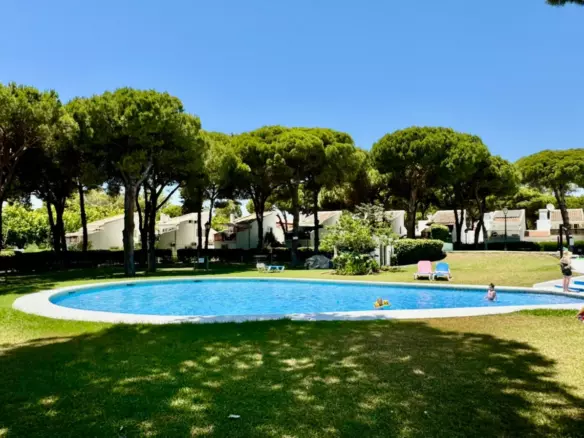 2-bedroom Apartment In Estepona, Spain (56 M²)