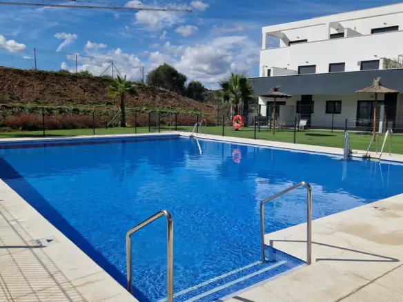 3-bedroom Apartment In Estepona, Spain (115 M²)