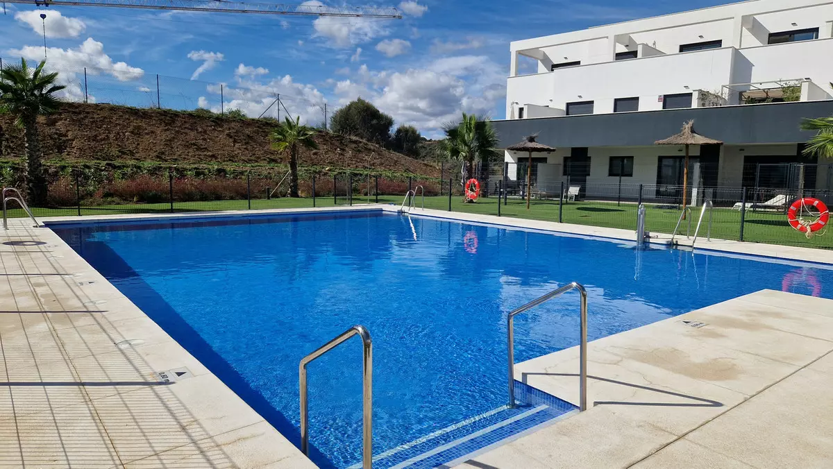 3-bedroom Apartment In Estepona, Spain (115 M²)