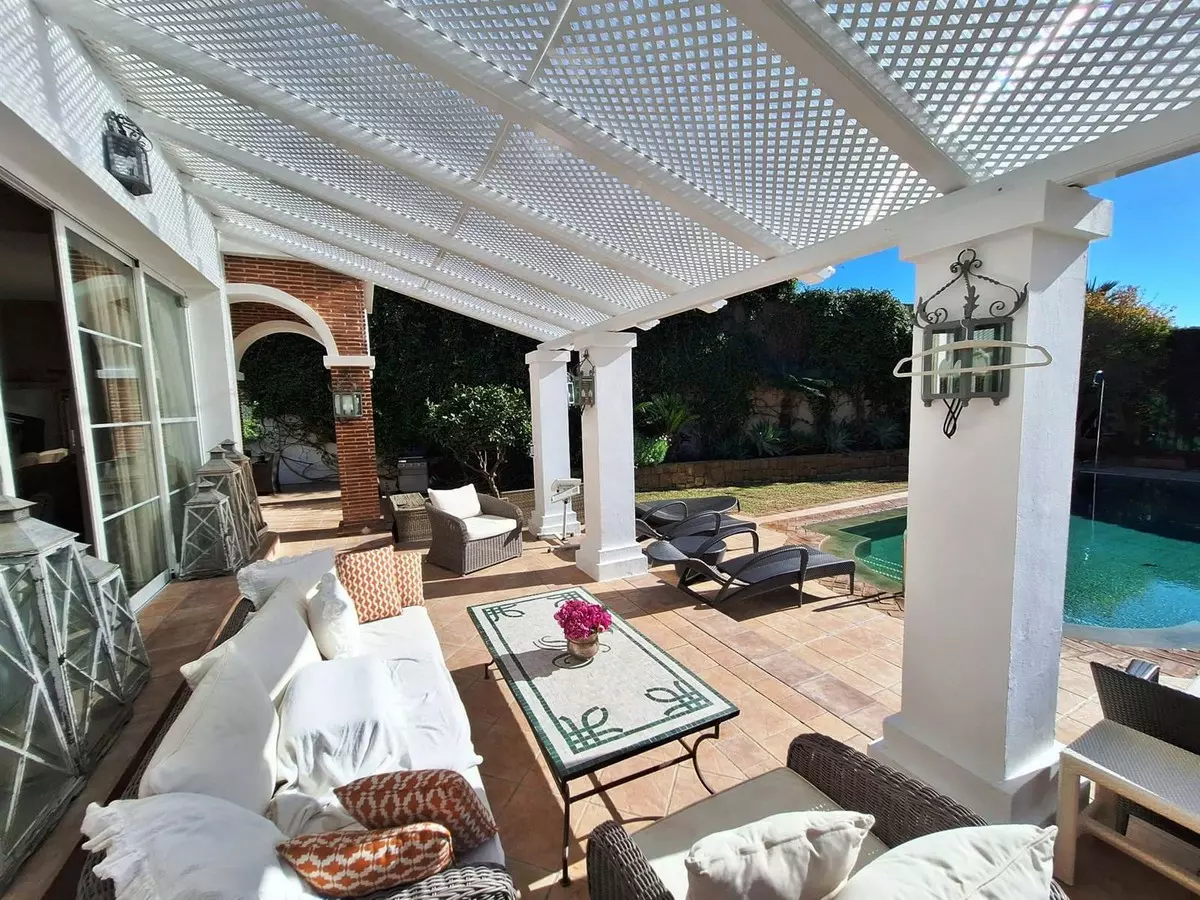 4-bedroom Villa In Marbella, Spain (404 M²)