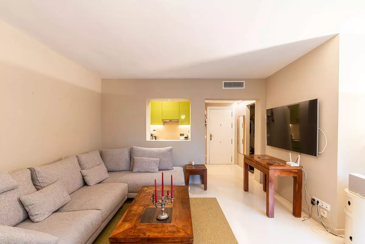 1-bedroom Apartment In Estepona, Spain (57 M²)