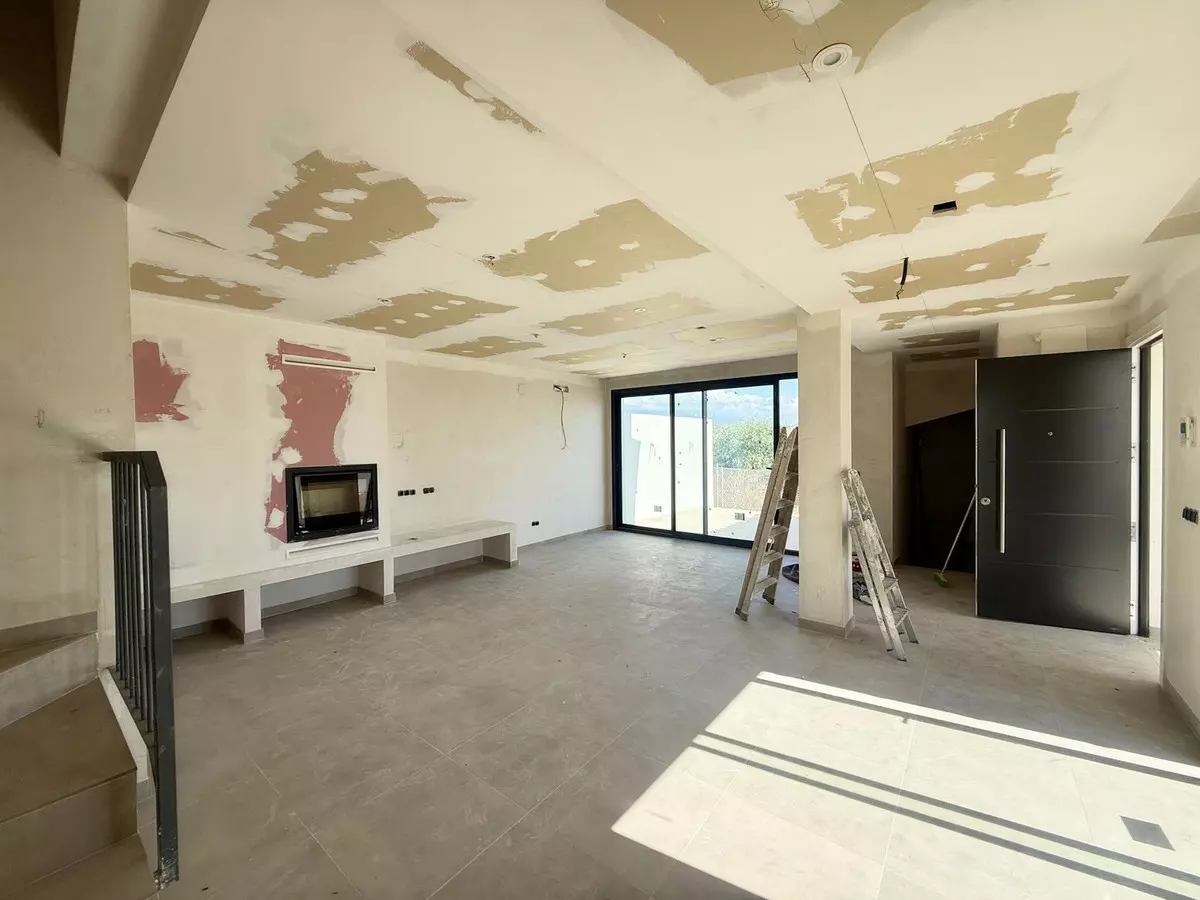 2-bedroom Villa In Estepona, Spain (124 M²)