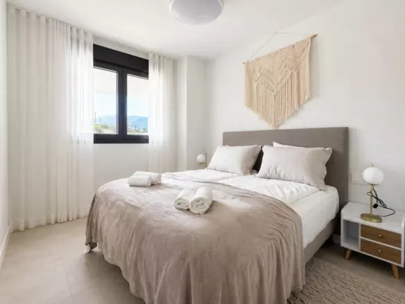 3-bedroom Apartment In Estepona, Spain (101 M²)