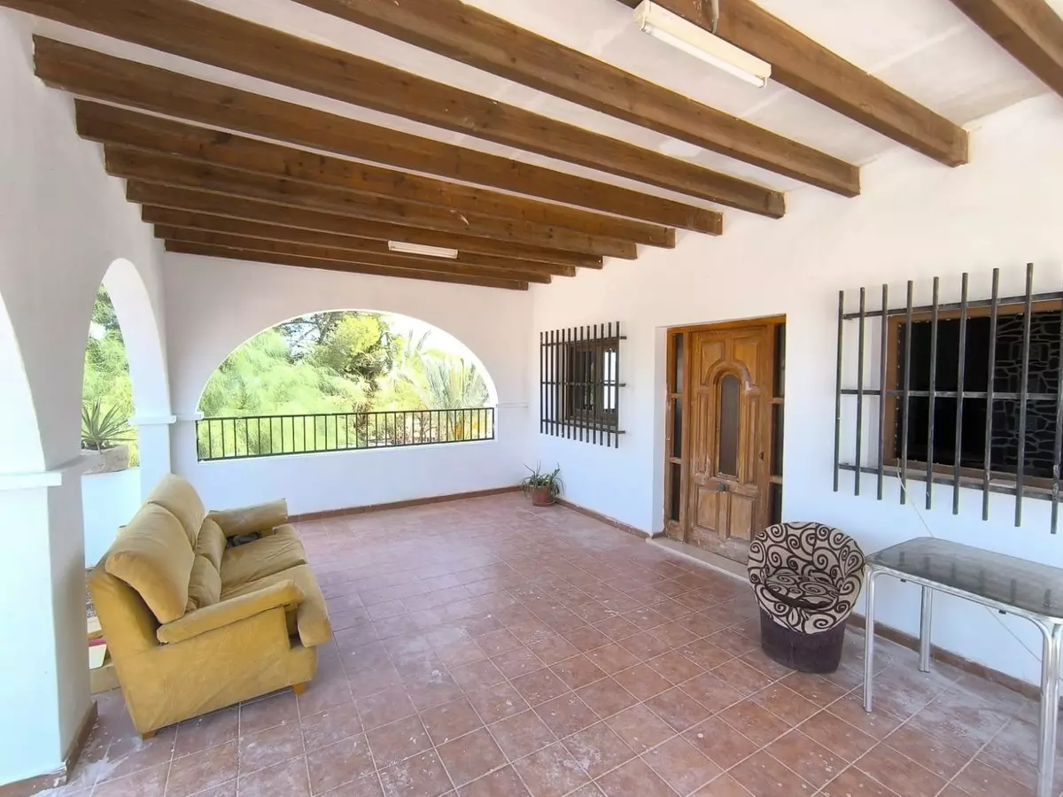 8-bedroom Villa In Novelda, Spain (414 M²)