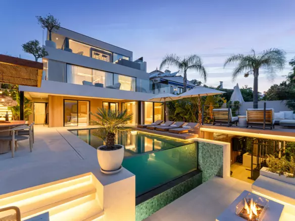 5-bedroom Villa In Marbella, Spain (245 M²)