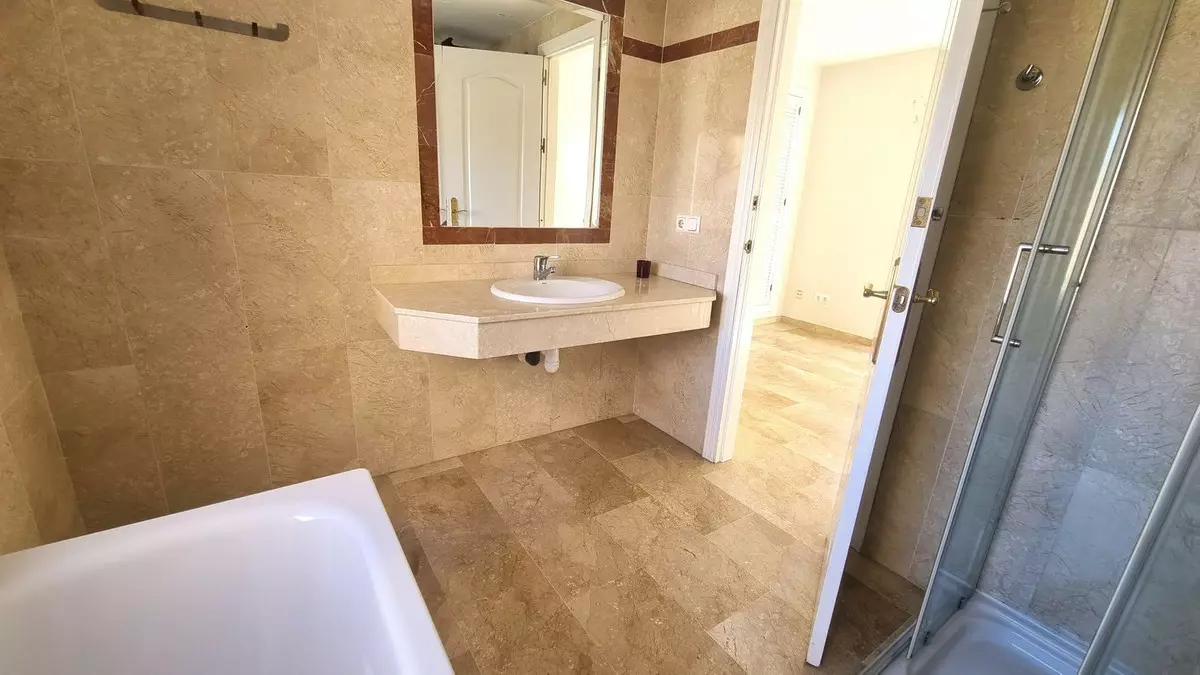 3-bedroom Town House In Marbella, Spain (209 M²)