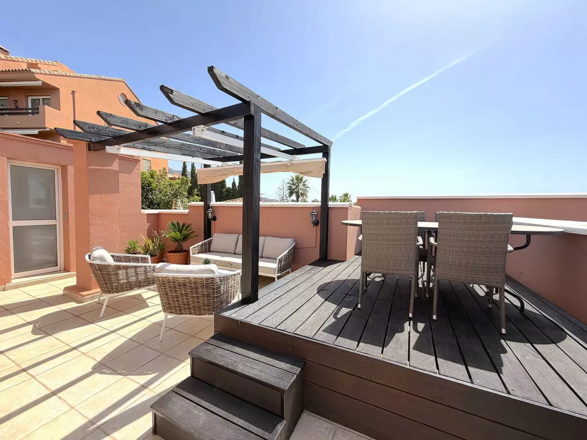 3-bedroom Apartment In Fuengirola, Spain (115 M²)