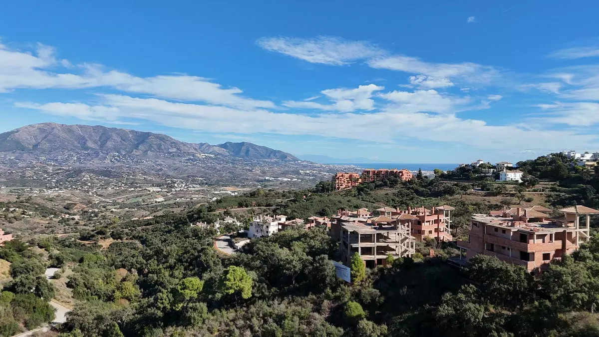 4-bedroom Villa In Marbella, Spain (553 M²)