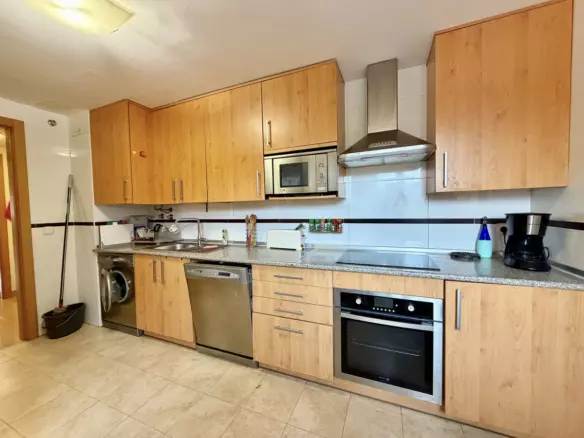 2-bedroom Apartment In Estepona, Spain (120 M²)