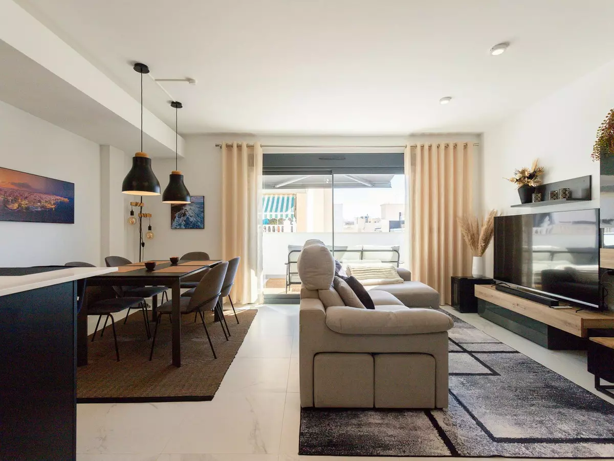 ShowFeedImage-47bbec 3-bedroom Apartment In Torrevieja, Spain (96 M²)