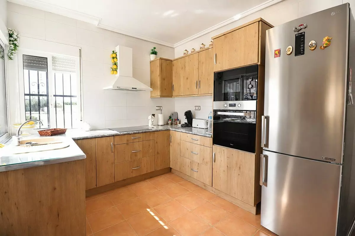 2-bedroom Villa In Algorfa, Spain (93 M²)