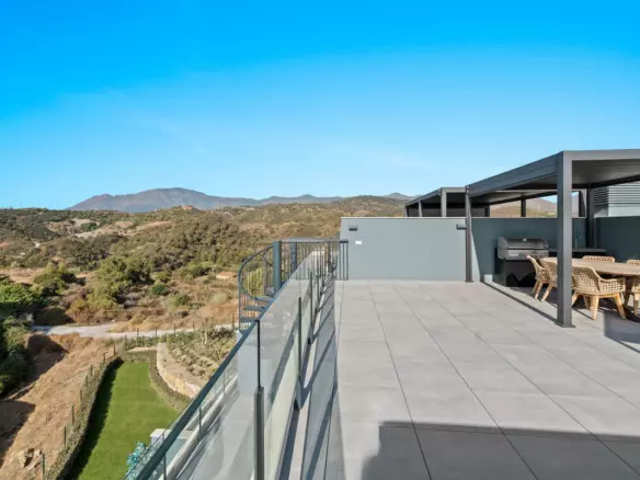 3-bedroom Apartment In Estepona, Spain (91 M²)