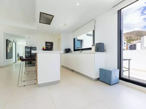 2-bedroom Apartment In Fuengirola, Spain (126 M²)