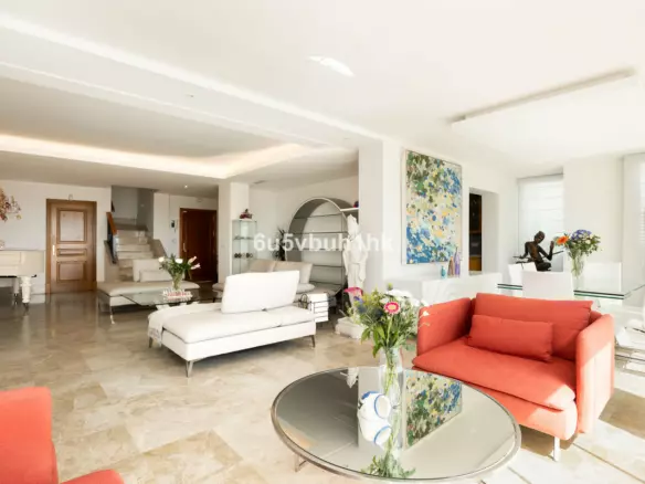 3-bedroom Villa In Marbella, Spain (291 M²)