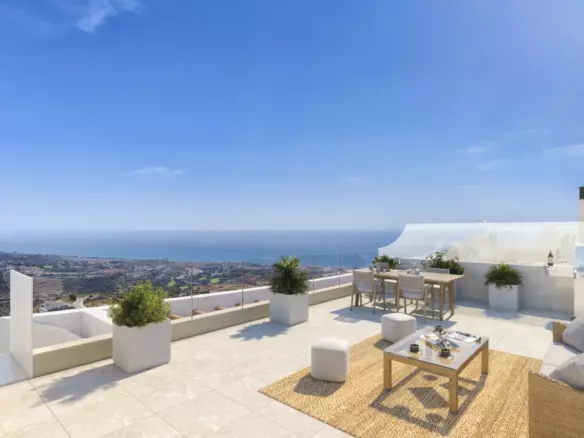 3-bedroom Apartment In Rincón De La Victoria, Spain (110 M²)