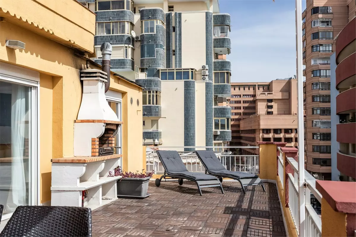 3-bedroom Apartment In Fuengirola, Spain (141 M²)