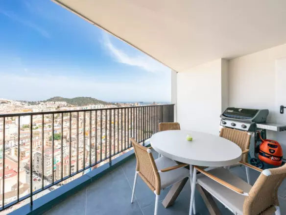 3-bedroom Apartment In Málaga, Spain (108 M²)