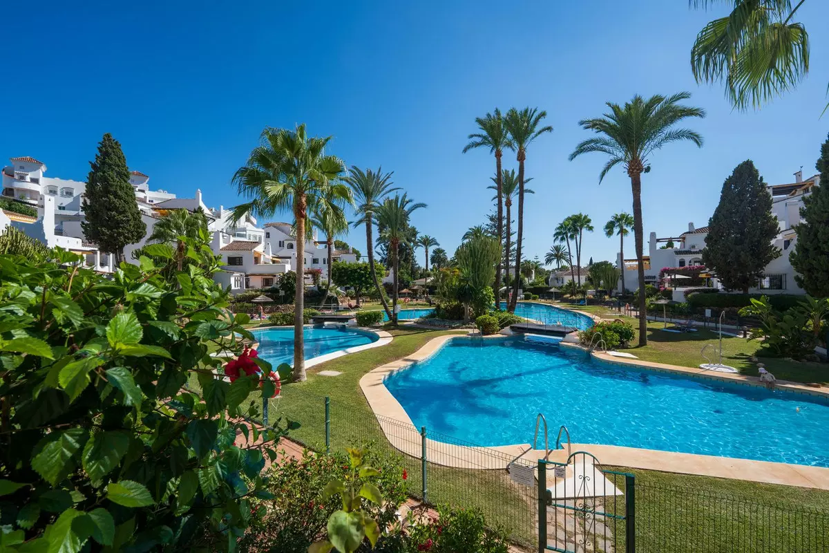2-bedroom Apartment In Marbella, Spain (82 M²)