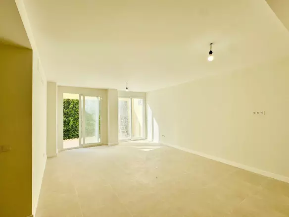 3-bedroom Apartment In Málaga, Spain (186 M²)