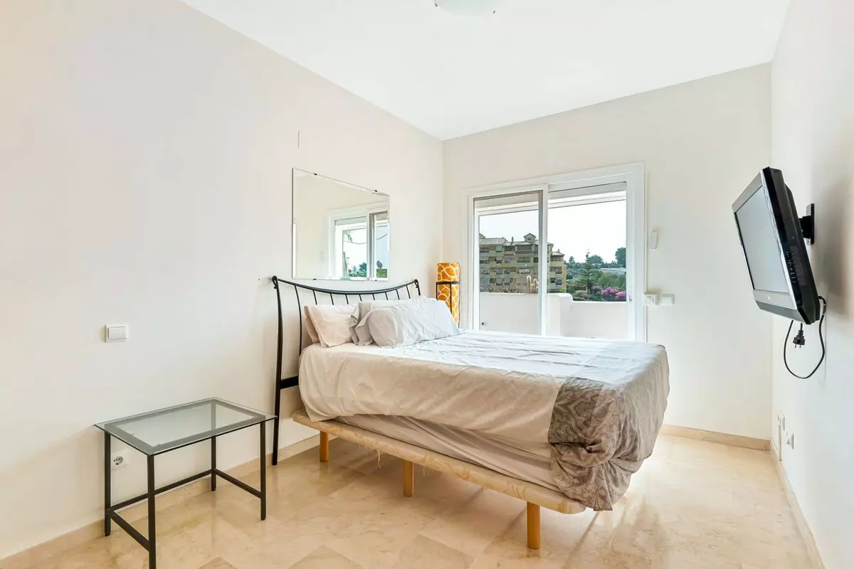 3-bedroom Apartment In Estepona, Spain (126 M²)