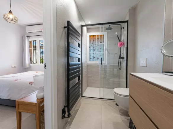 2-bedroom Apartment In Marbella, Spain (82 M²)