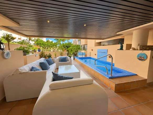 2-bedroom Apartment In Estepona, Spain (134 M²)