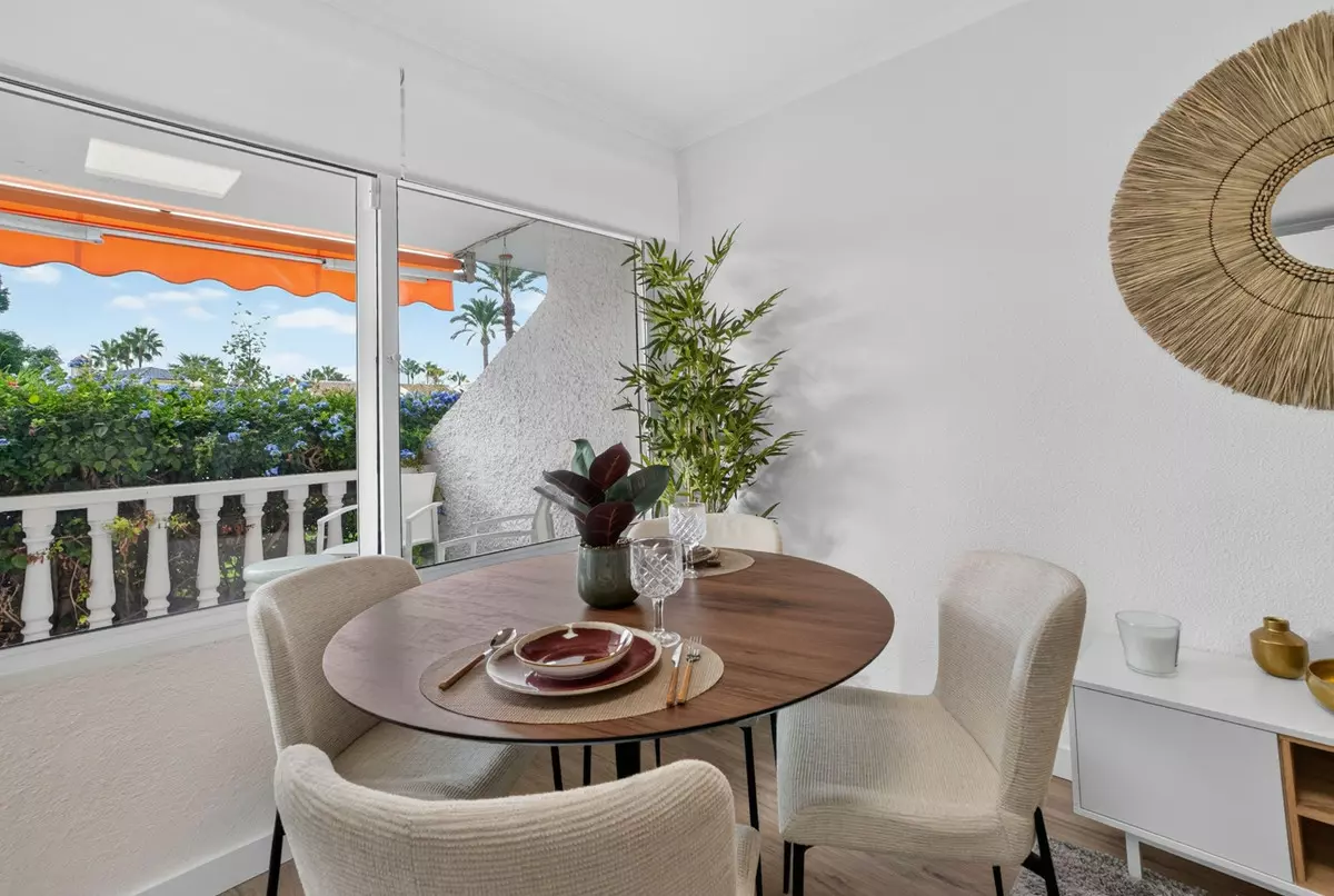 2-bedroom Apartment In Orihuela, Spain (56 M²)