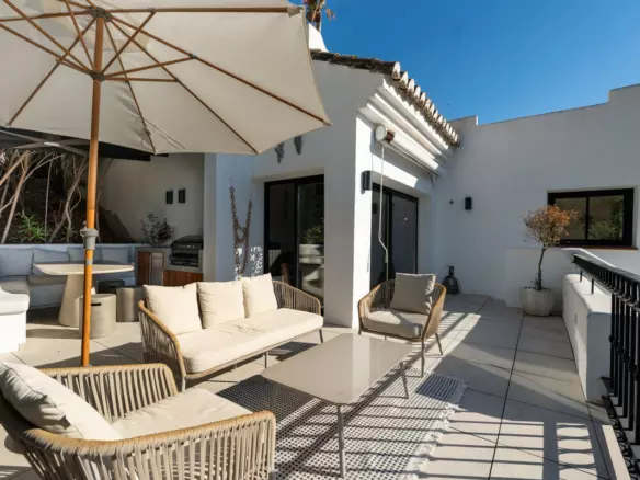 3-bedroom Villa In Istan, Spain (144 M²)