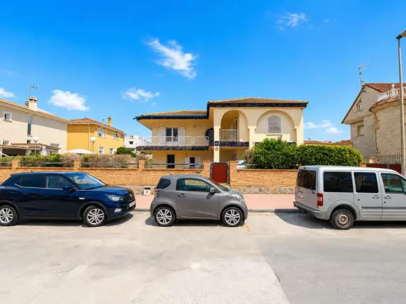 5-bedroom Villa In Orihuela, Spain (329 M²)