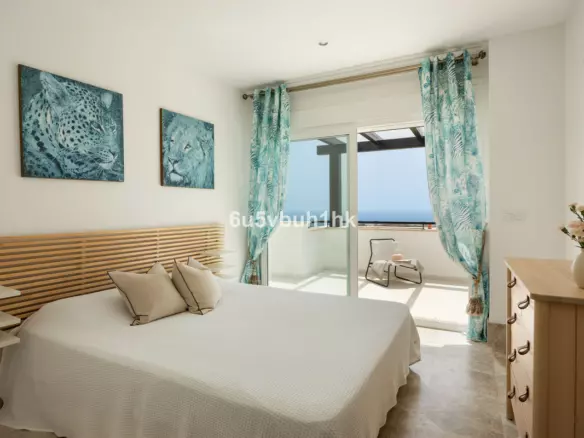 3-bedroom Villa In Marbella, Spain (291 M²)