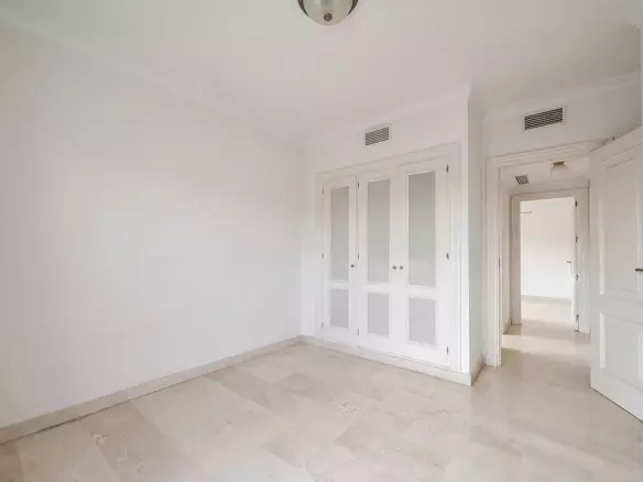 2-bedroom Apartment In Benahavis, Spain (104 M²)