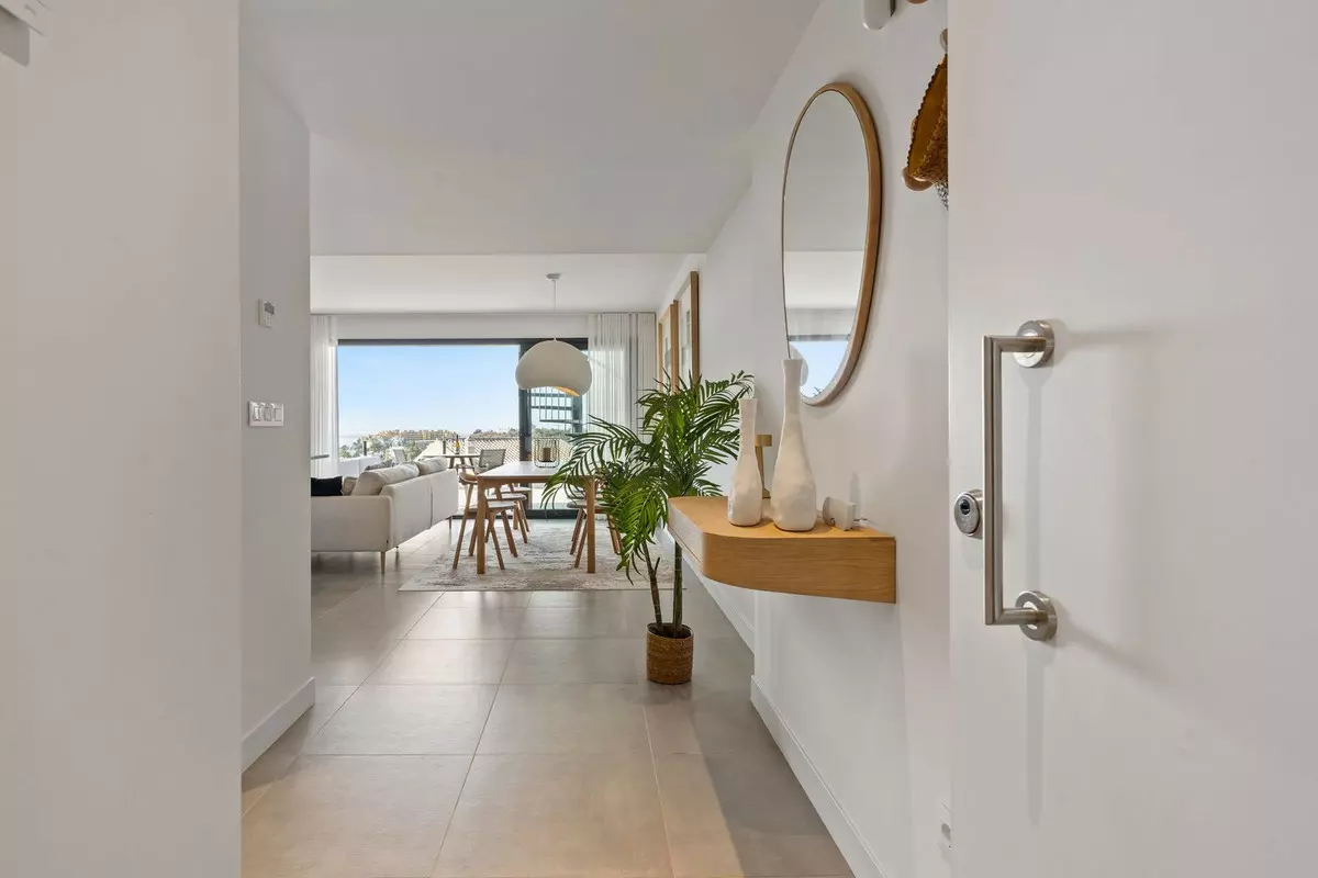 3-bedroom Apartment In Estepona, Spain (91 M²)