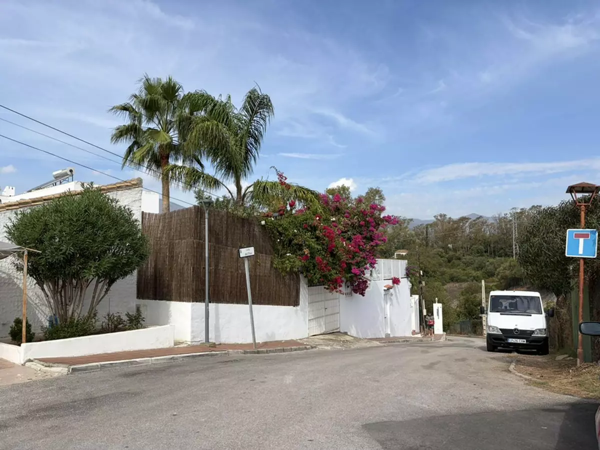 2-bedroom Town House In Estepona, Spain (100 M²)