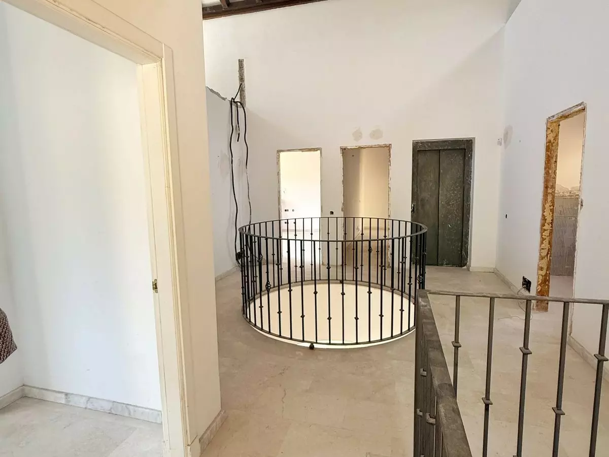 5-bedroom Villa In Marbella, Spain (525 M²)