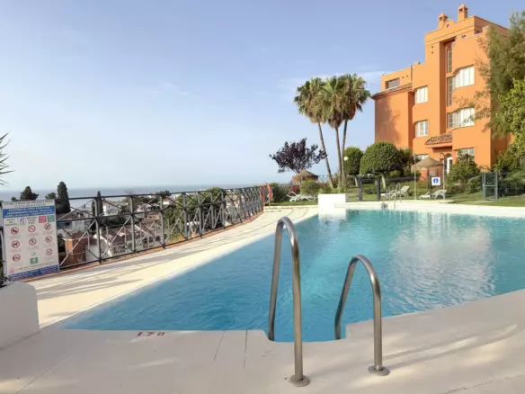 3-bedroom Apartment In Fuengirola, Spain (115 M²)