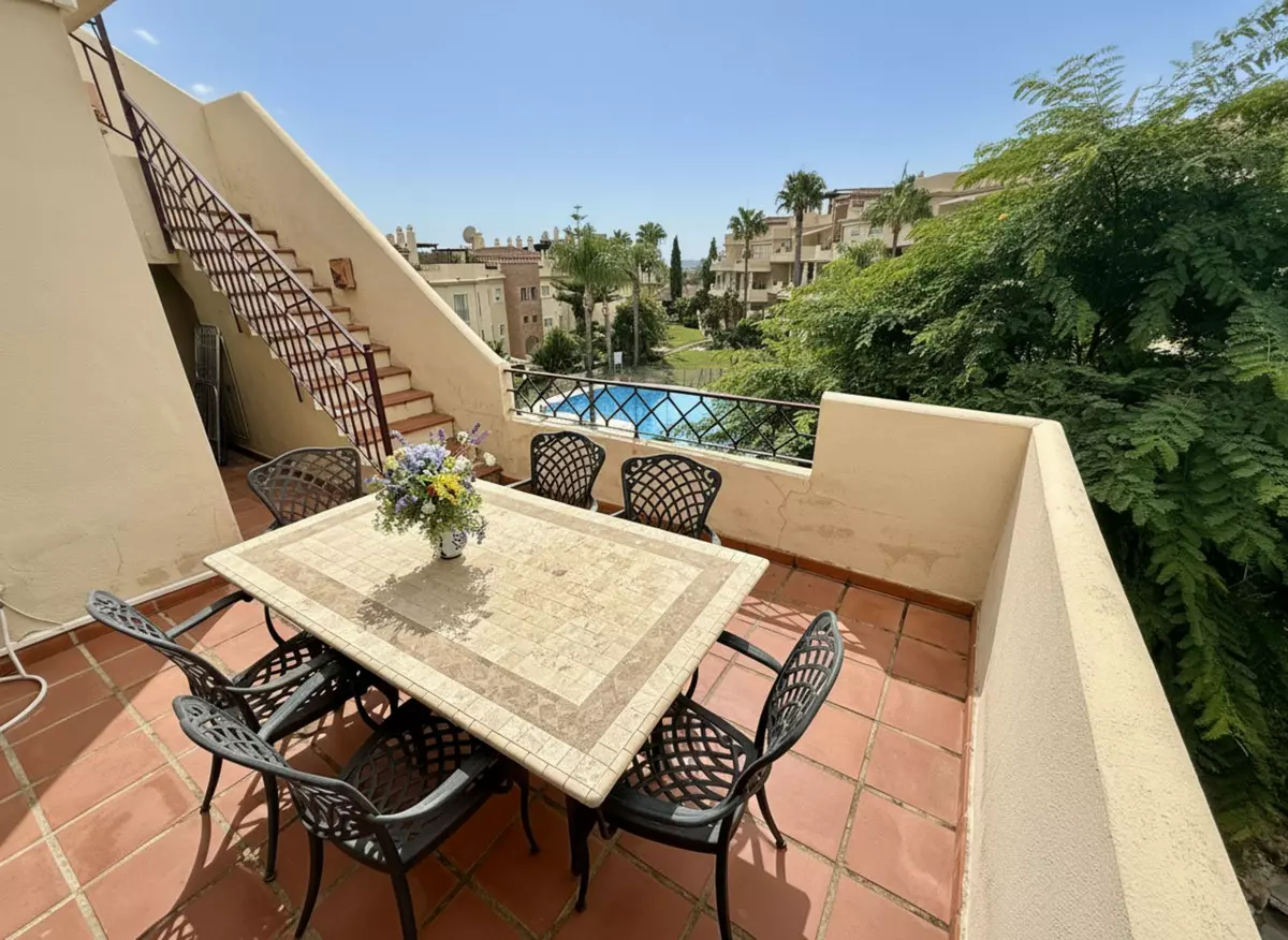 3-bedroom Apartment In Estepona, Spain (107 M²)