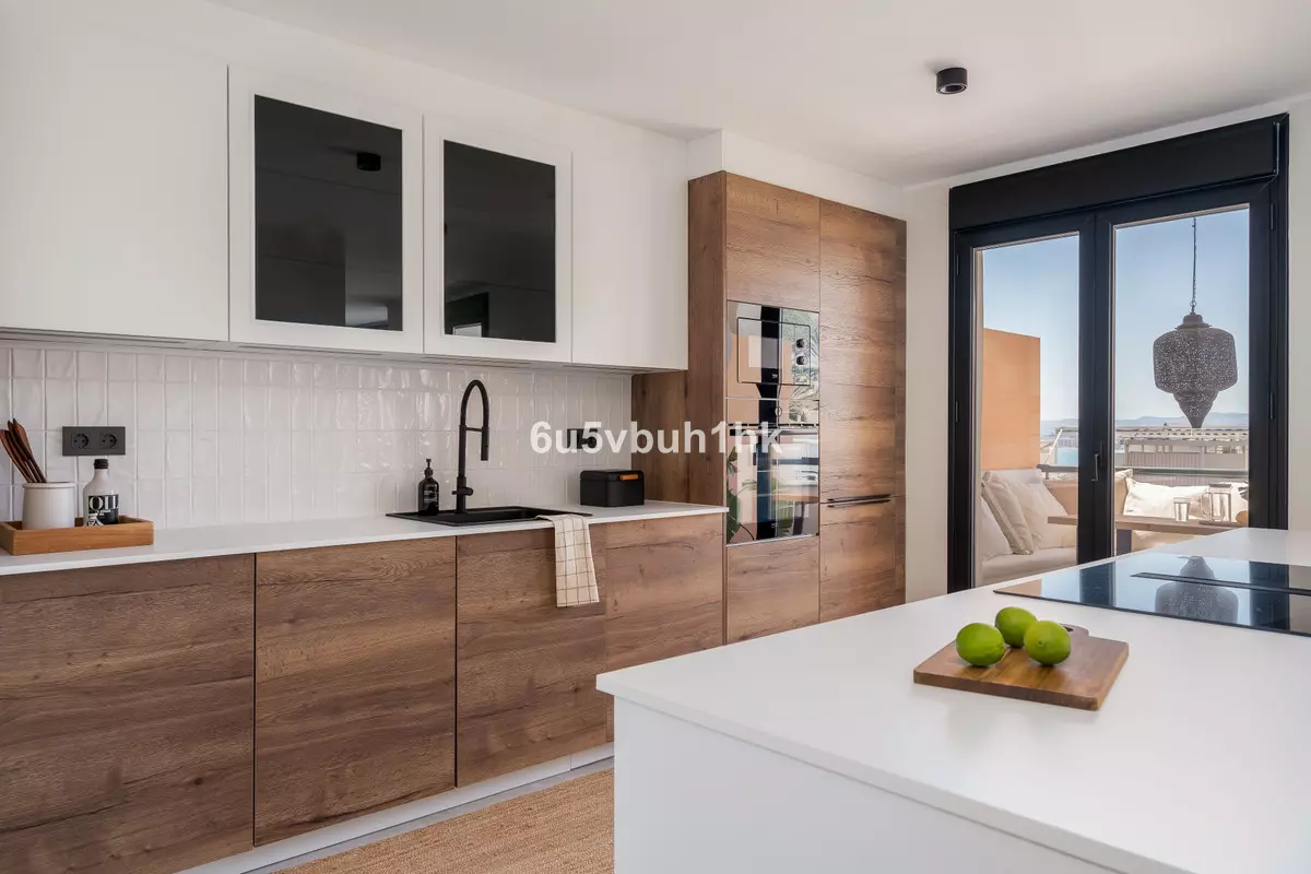 3-bedroom Apartment In Benalmádena, Spain (212 M²)
