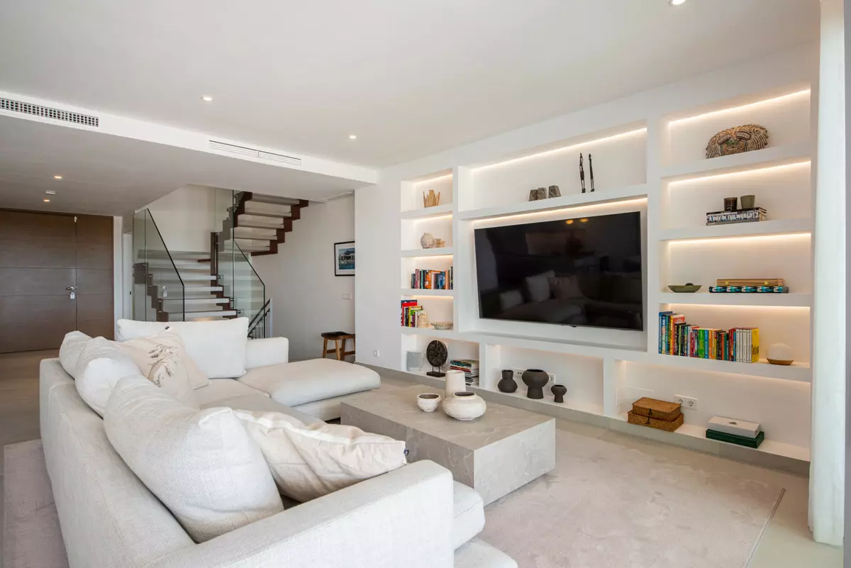 4-bedroom Villa In Marbella, Spain (256 M²)