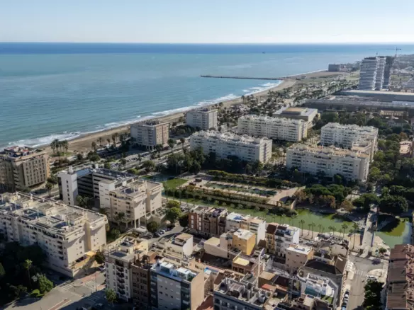 2-bedroom Apartment In Málaga, Spain (93 M²)