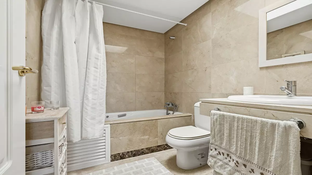 2-bedroom Apartment In Manilva, Spain (90 M²)