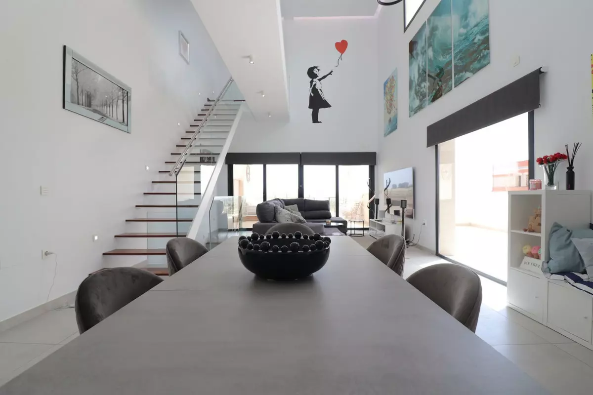 4-bedroom Villa In Benijofar, Spain (319 M²)