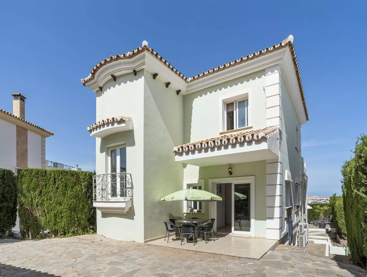 5-bedroom Villa In Mijas, Spain (342 M²)